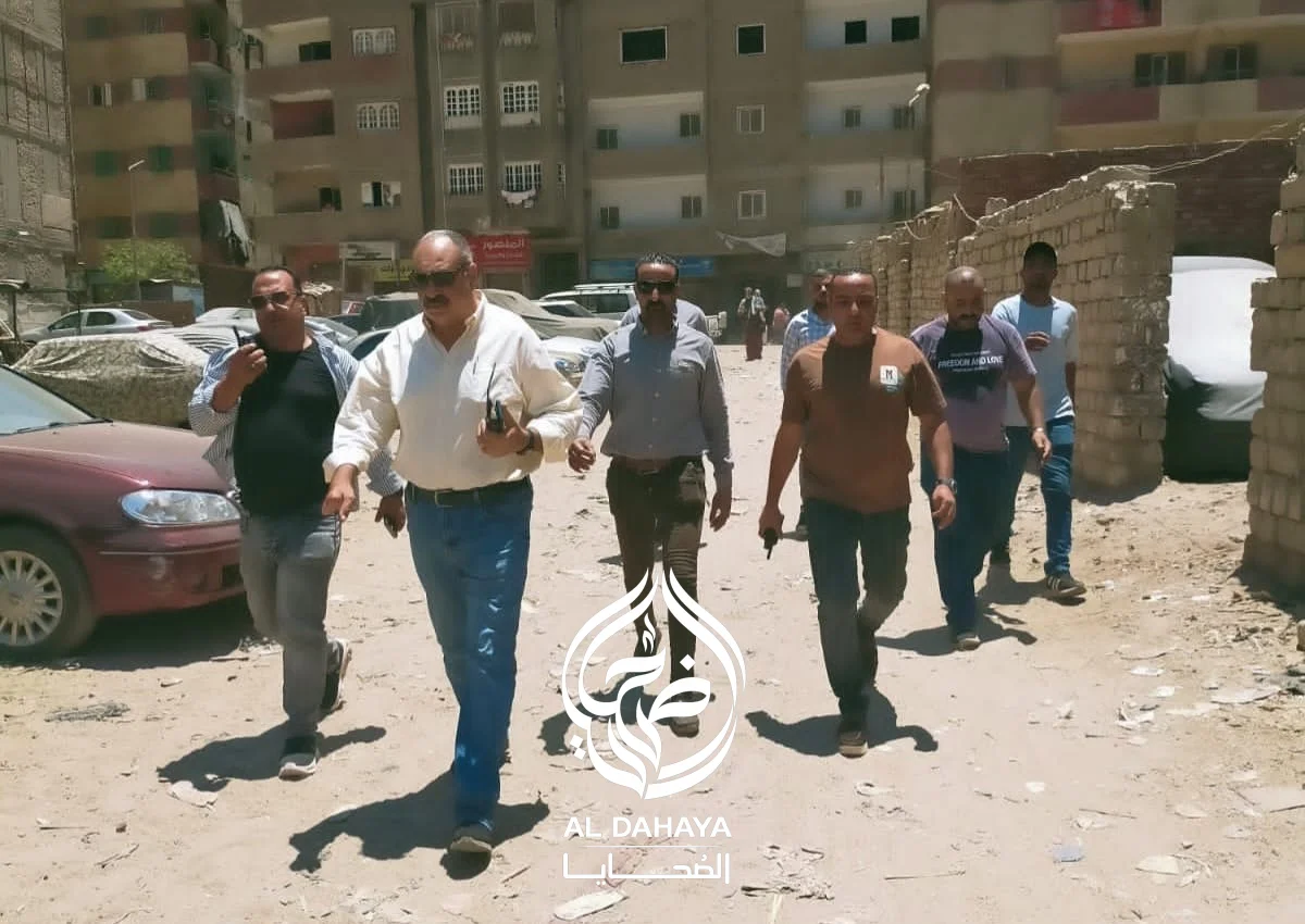 صورة 2 - حملات مكبرة بحي العمرانية لإغلاق مخازن الفرز والخردة المخالفة.. والتحفظ على 8 مركبات 