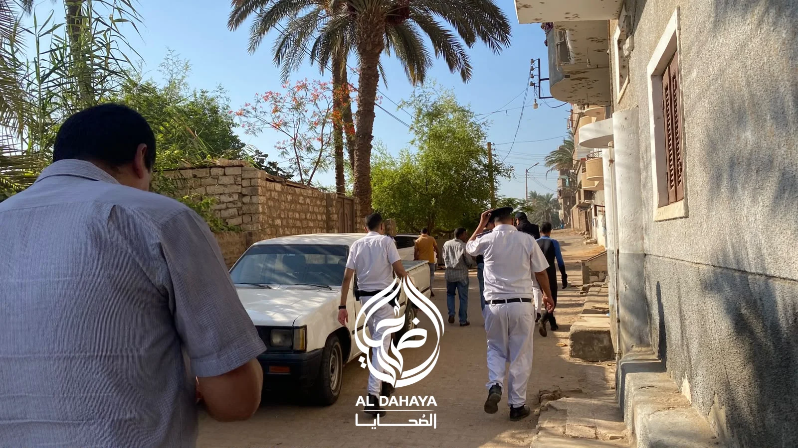 صورة 16 - بالصور و الفيديو :: انتشال جثمان مجهول الهوية من مياه النيل أمام السلخانة بمركز المراغة.. 